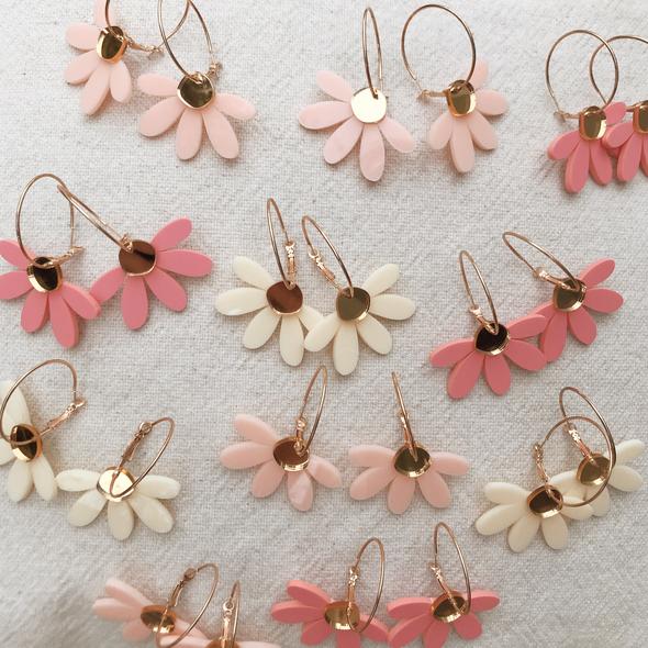 Jumbo Daisy Hoop Earring - Lilac and Gold