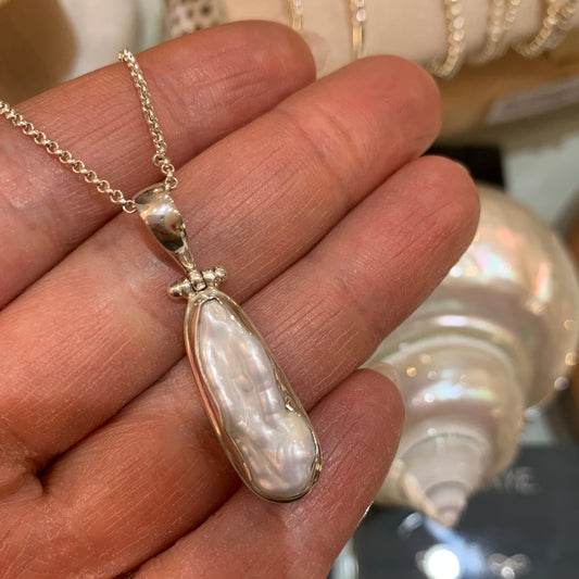 Mimi Biwa Freshwater Pearl Pendant Necklace