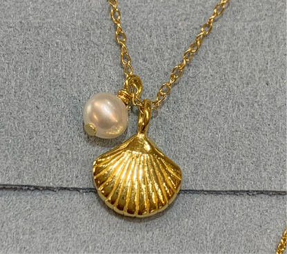 Siren Shell & Freshwater Pearl Necklace