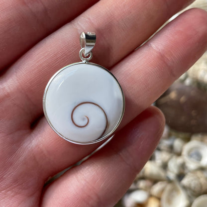 Mira Shiva Shell Pendant Necklace
