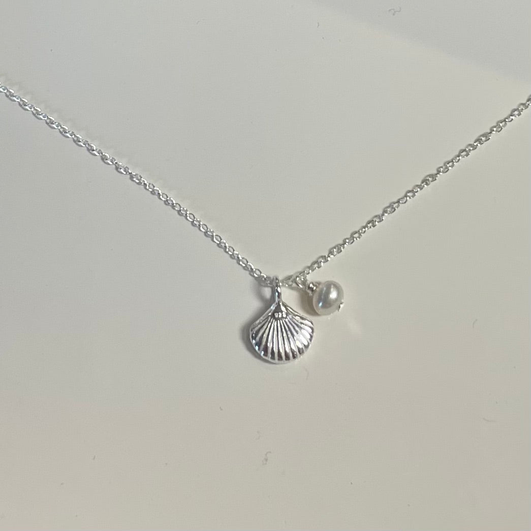 Siren Shell & Freshwater Pearl Necklace - Silver