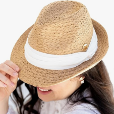 SUNDAISE_HATS_STOCKIST_TAMBORINEMOUNTAIN_LOLOMALIVING_LOLOMALIFESTYLE_HATS_STRAWBEACHHATS_ginafedorawhiteplaithat_SH337_jpg