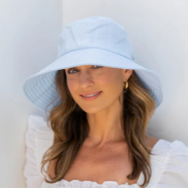 Tabitha Linen Hat in Pale Blue